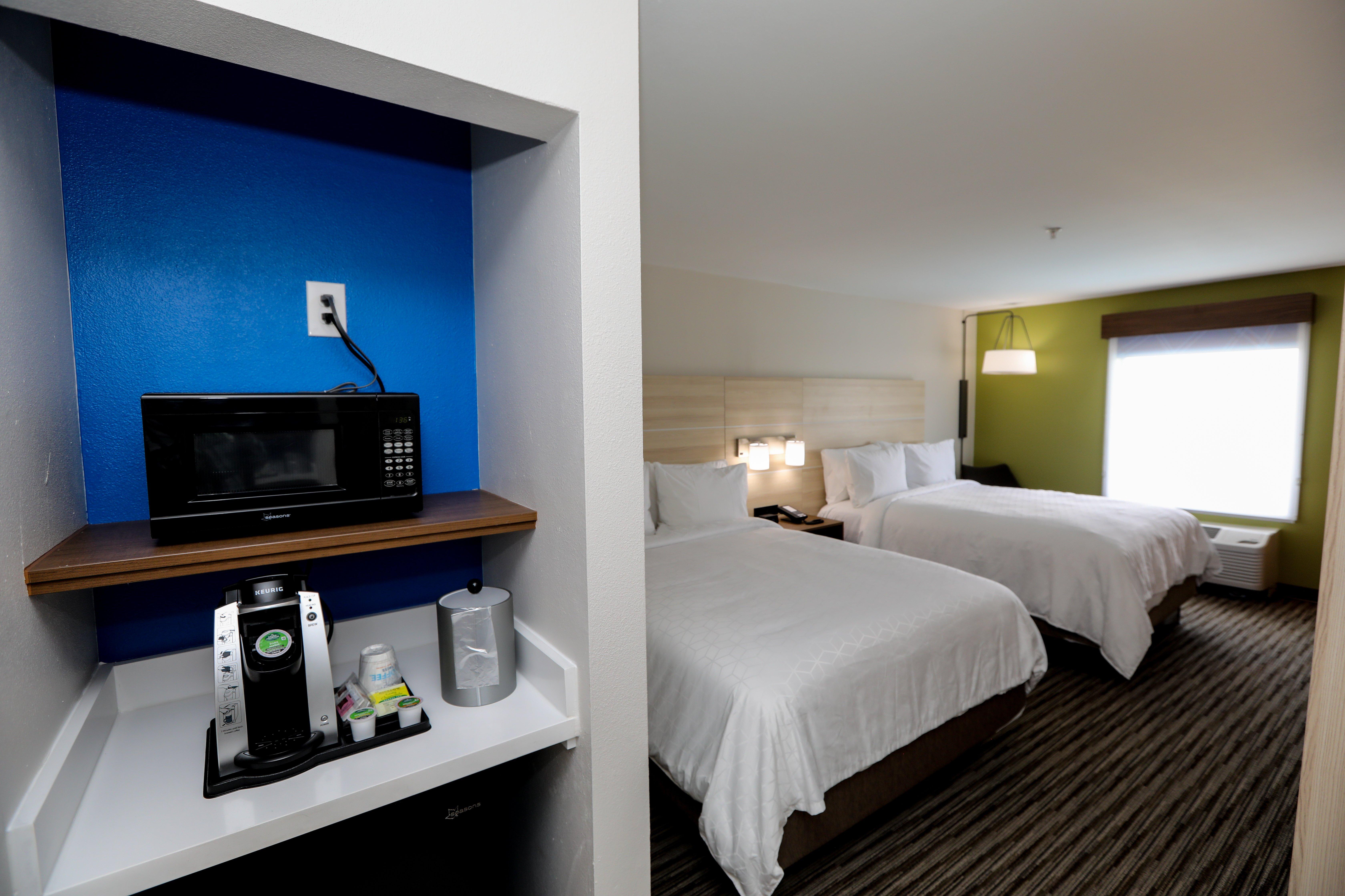 Holiday Inn Express Hillsboro I-35 By Ihg Exterior photo