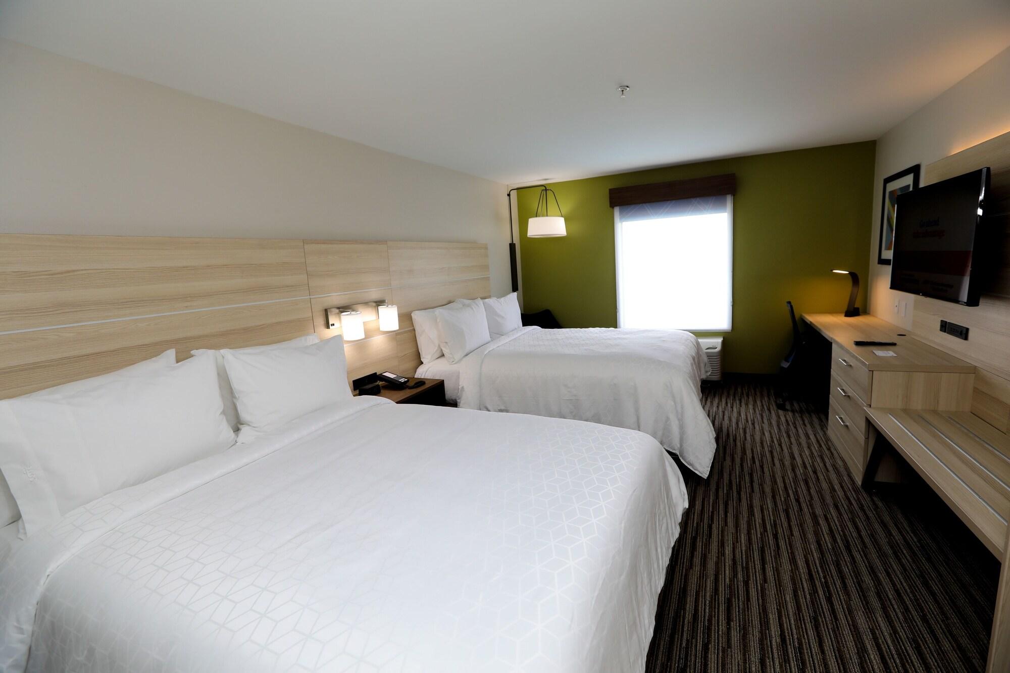 Holiday Inn Express Hillsboro I-35 By Ihg Exterior photo