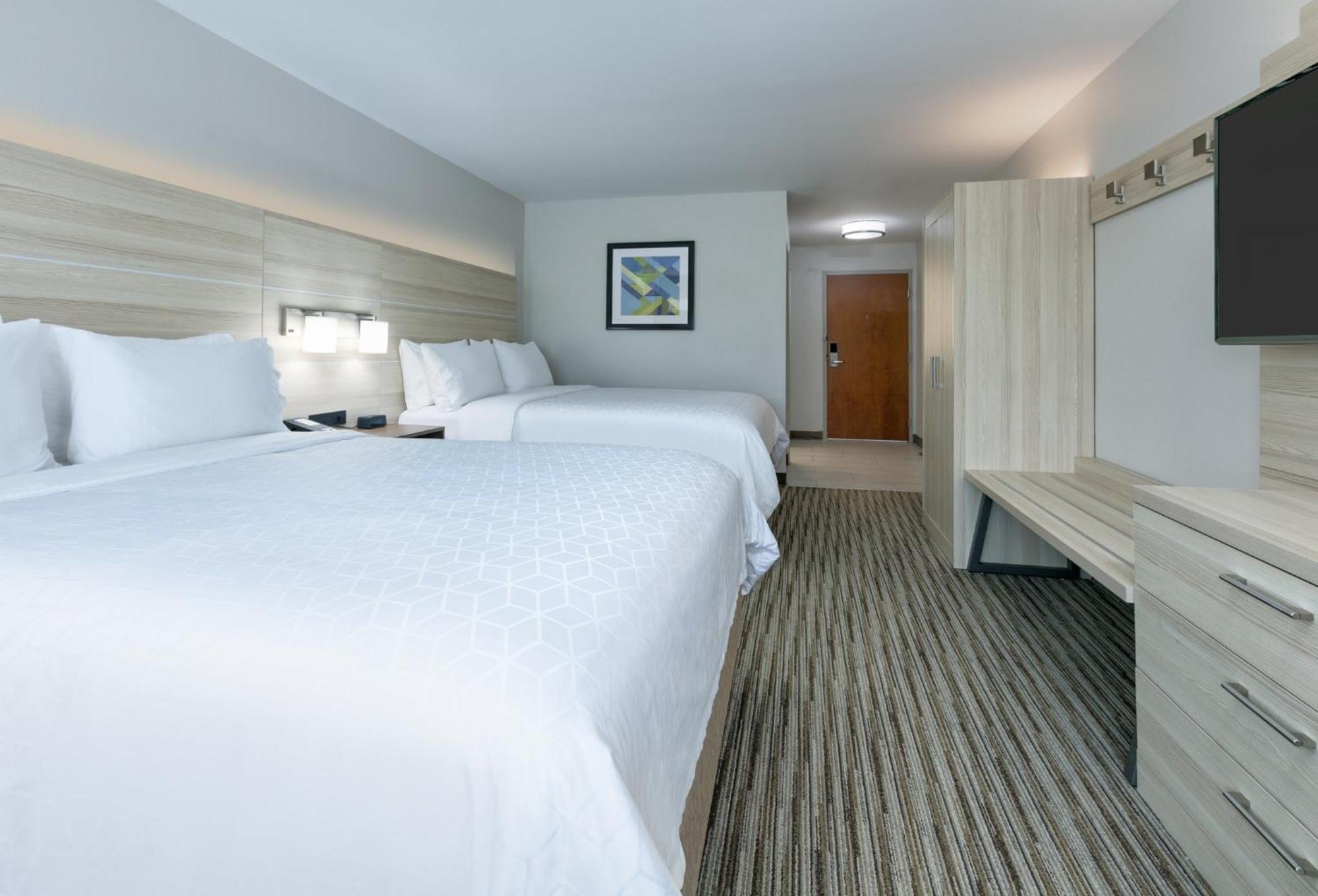 Holiday Inn Express Hillsboro I-35 By Ihg Exterior photo